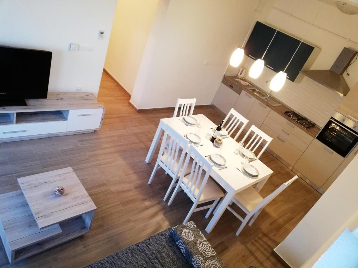 Apartment Brala Posedarje Exterior foto